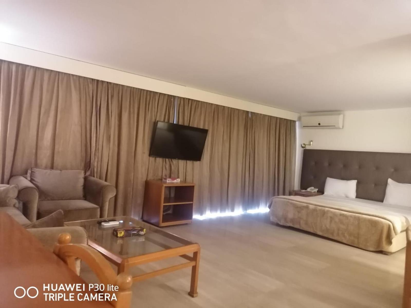 Charles Hotel Beirut Eksteriør bilde