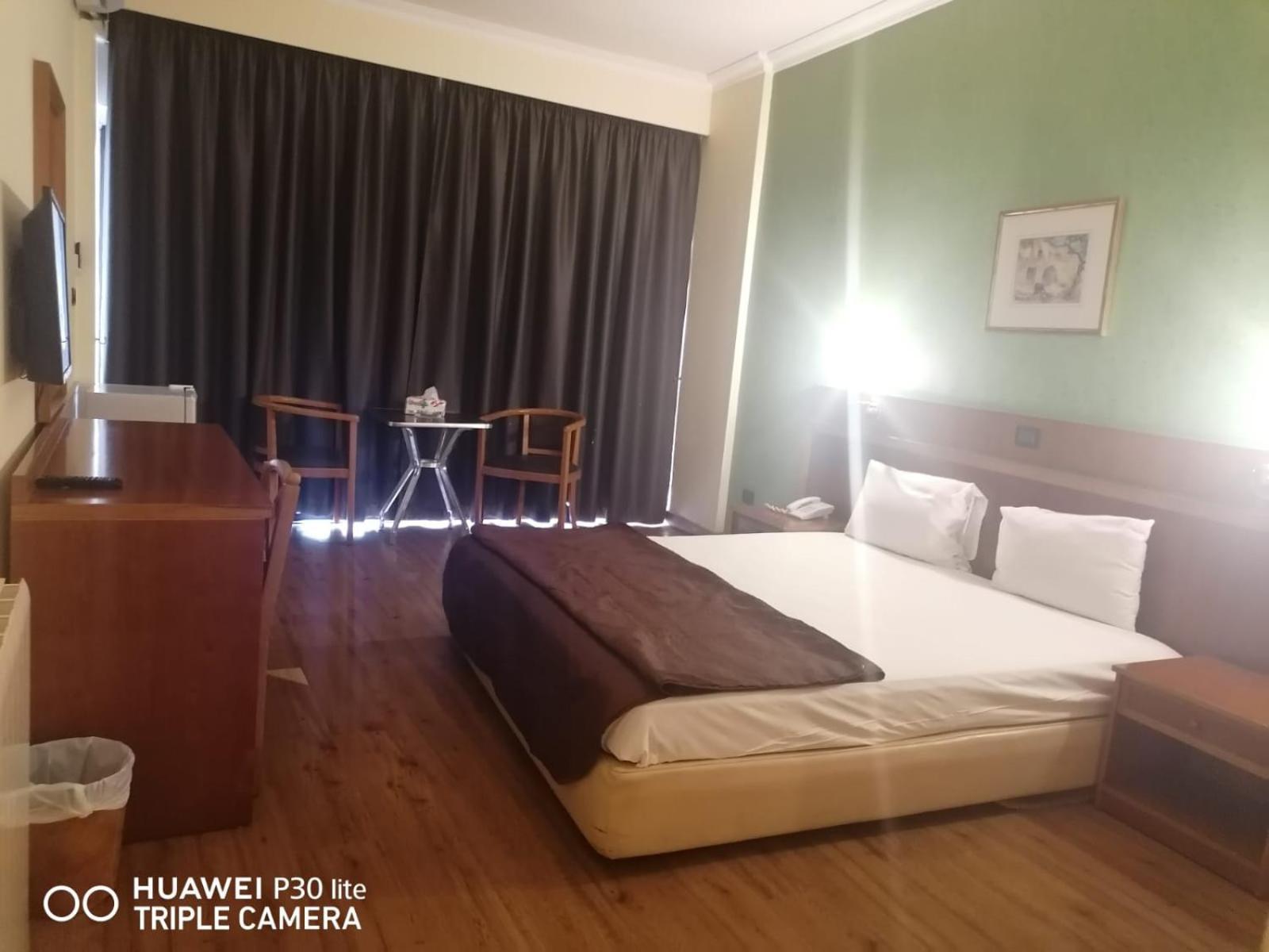 Charles Hotel Beirut Eksteriør bilde