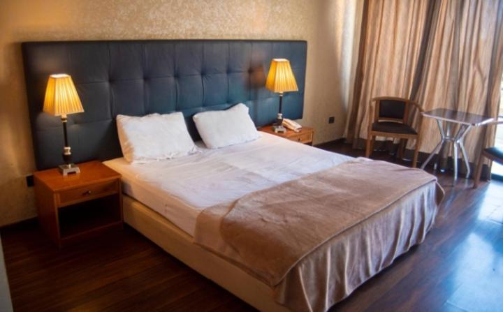 Charles Hotel Beirut Eksteriør bilde