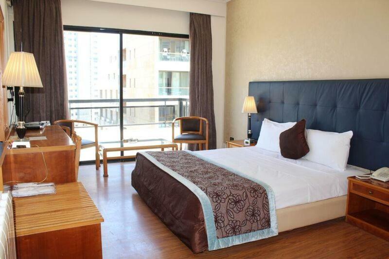Charles Hotel Beirut Eksteriør bilde